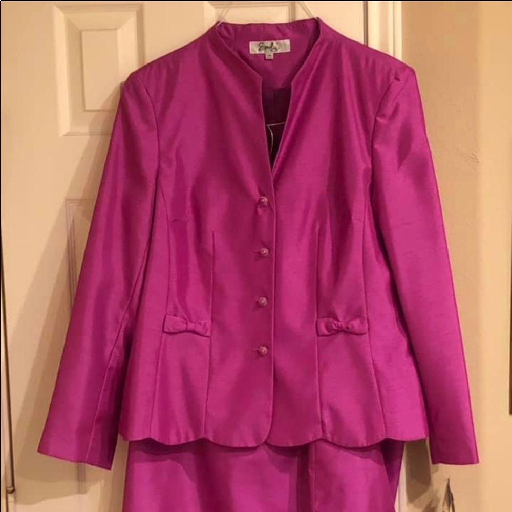 Woman’s suit